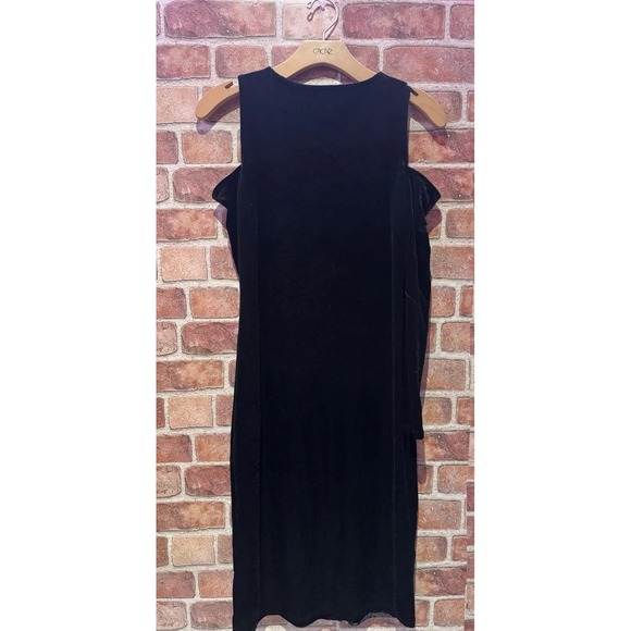 Vince Camuto Women's SizeXS Black Long Sleeve OffThe Shoulder Velvet Short Dress - Picture 2 of 5